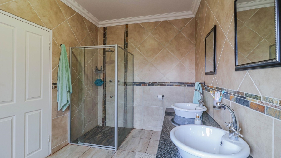 4 Bedroom Property for Sale in Helderkruin View Gauteng