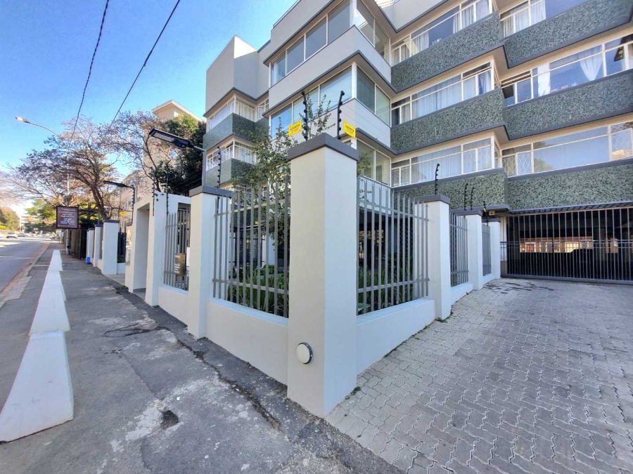 2 Bedroom Property for Sale in Illovo Gauteng