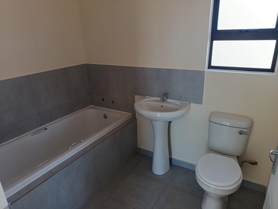2 Bedroom Property for Sale in The Orchards Gauteng