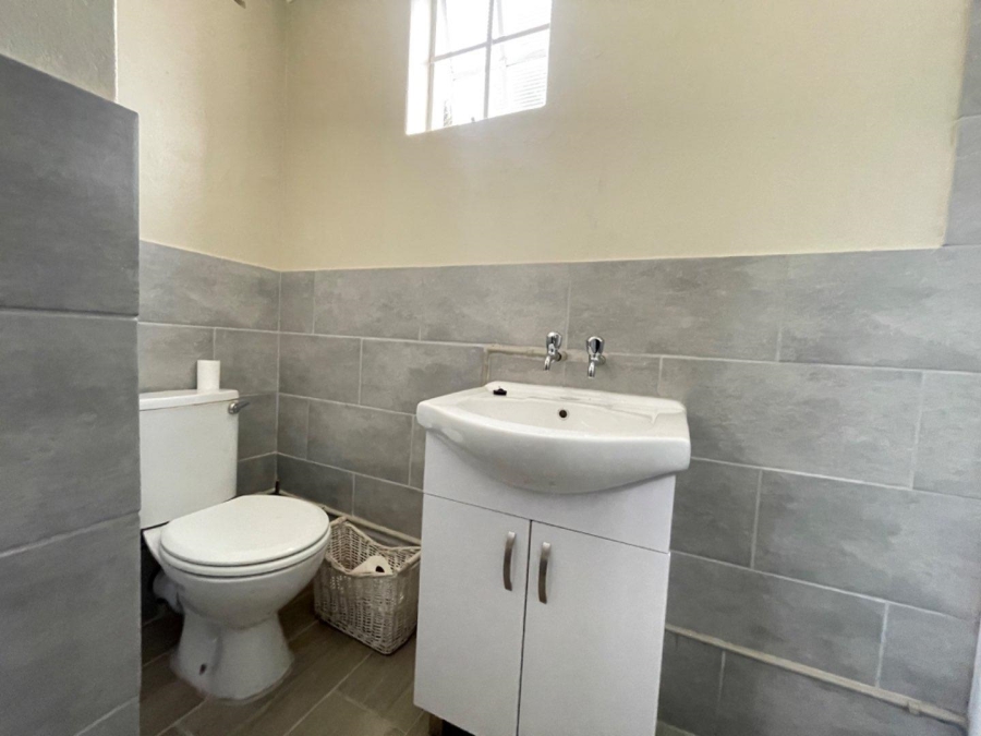 To Let 1 Bedroom Property for Rent in Dunvegan Gauteng
