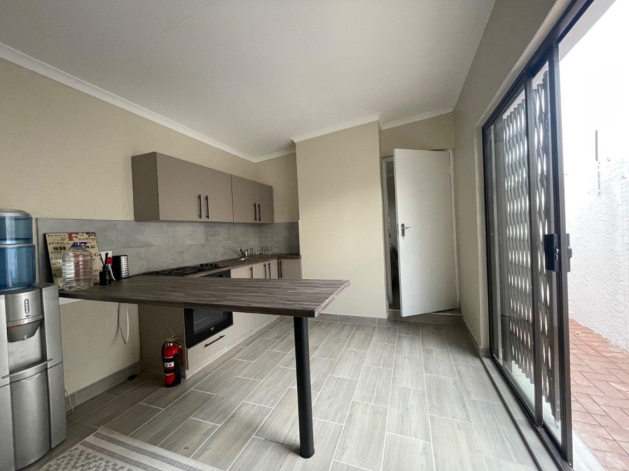 To Let 1 Bedroom Property for Rent in Dunvegan Gauteng