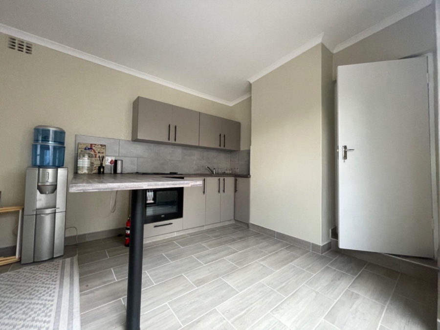 To Let 1 Bedroom Property for Rent in Dunvegan Gauteng