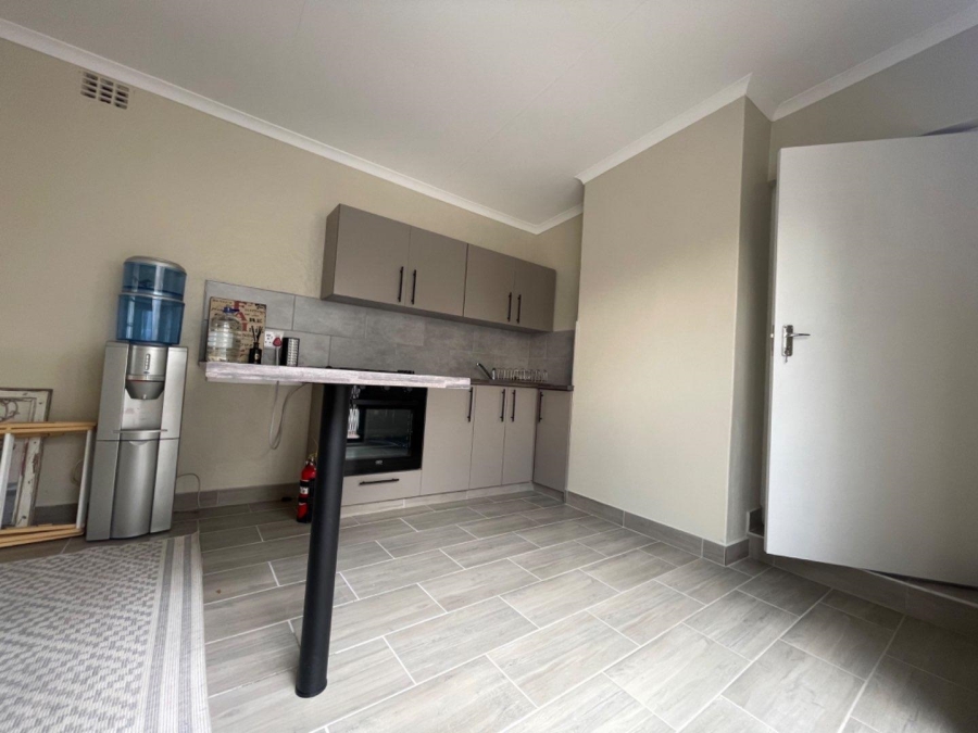 To Let 1 Bedroom Property for Rent in Dunvegan Gauteng