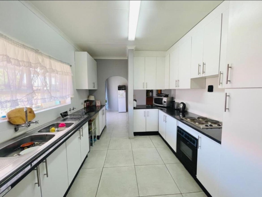 3 Bedroom Property for Sale in Ridgeway Gauteng
