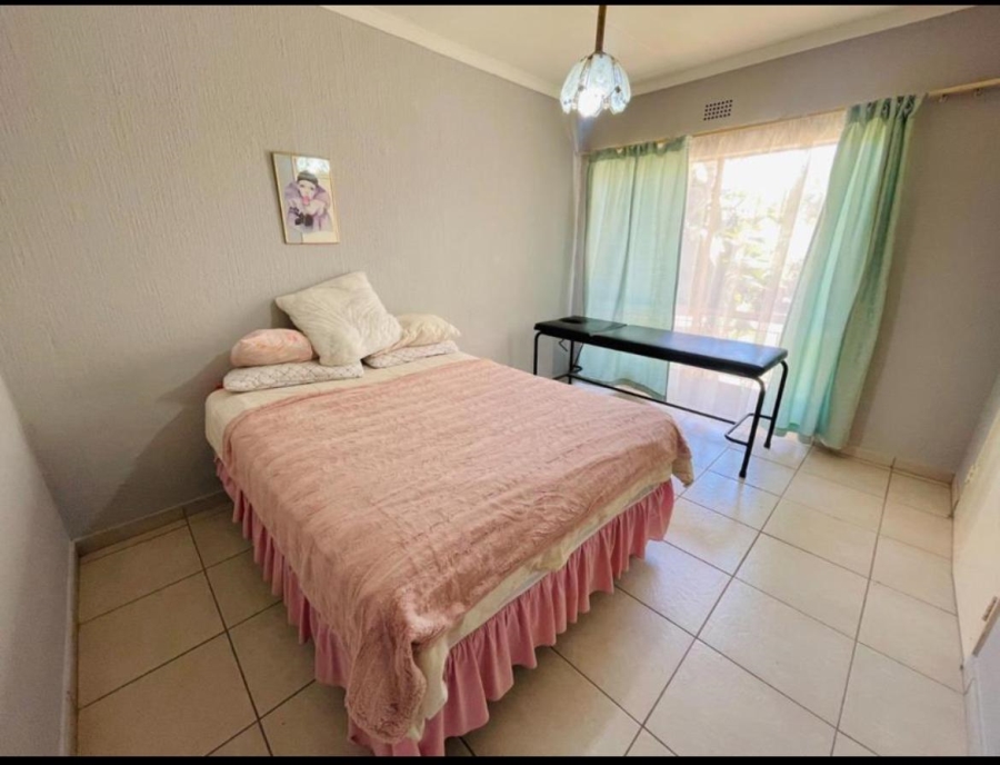 3 Bedroom Property for Sale in Ridgeway Gauteng