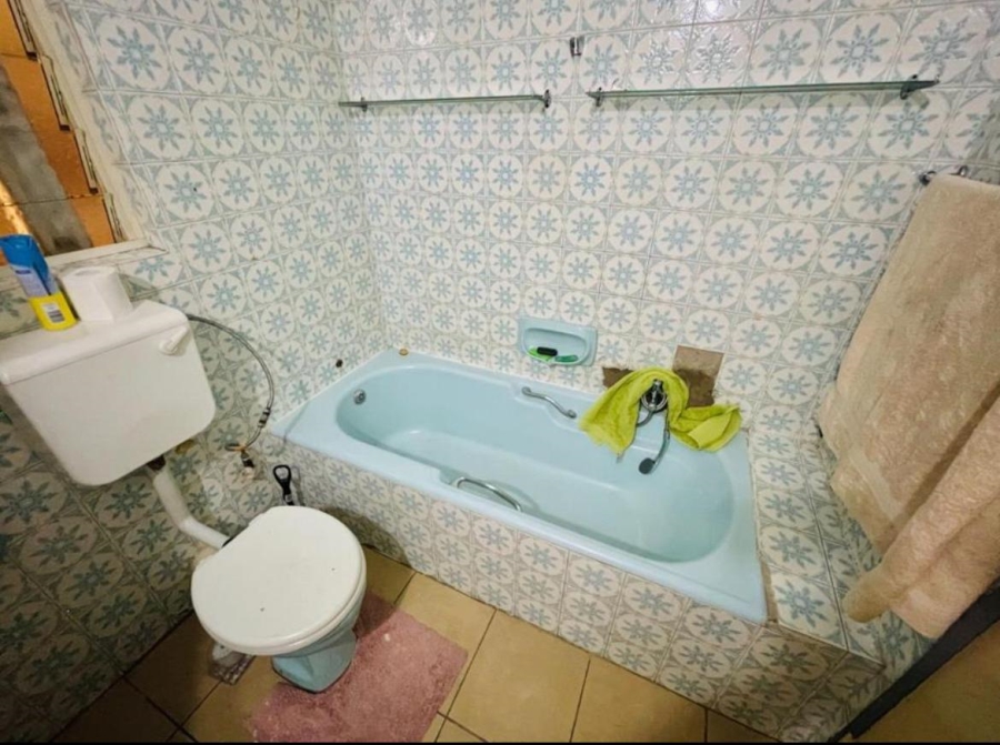 3 Bedroom Property for Sale in Ridgeway Gauteng