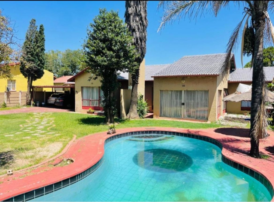 3 Bedroom Property for Sale in Ridgeway Gauteng