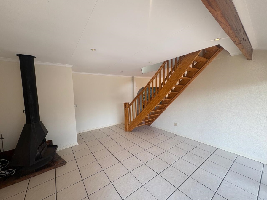 5 Bedroom Property for Sale in Glenvista Gauteng