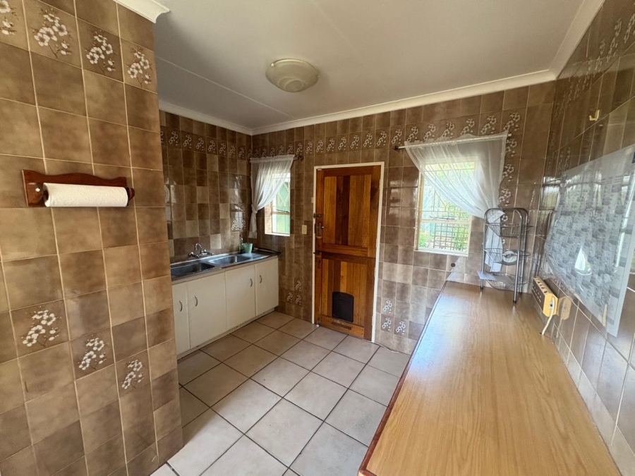 5 Bedroom Property for Sale in Glenvista Gauteng