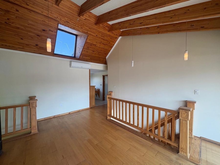 5 Bedroom Property for Sale in Glenvista Gauteng