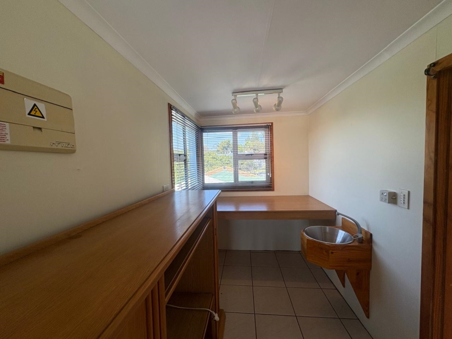 5 Bedroom Property for Sale in Glenvista Gauteng