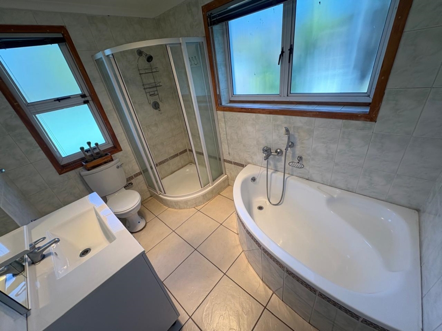 5 Bedroom Property for Sale in Glenvista Gauteng