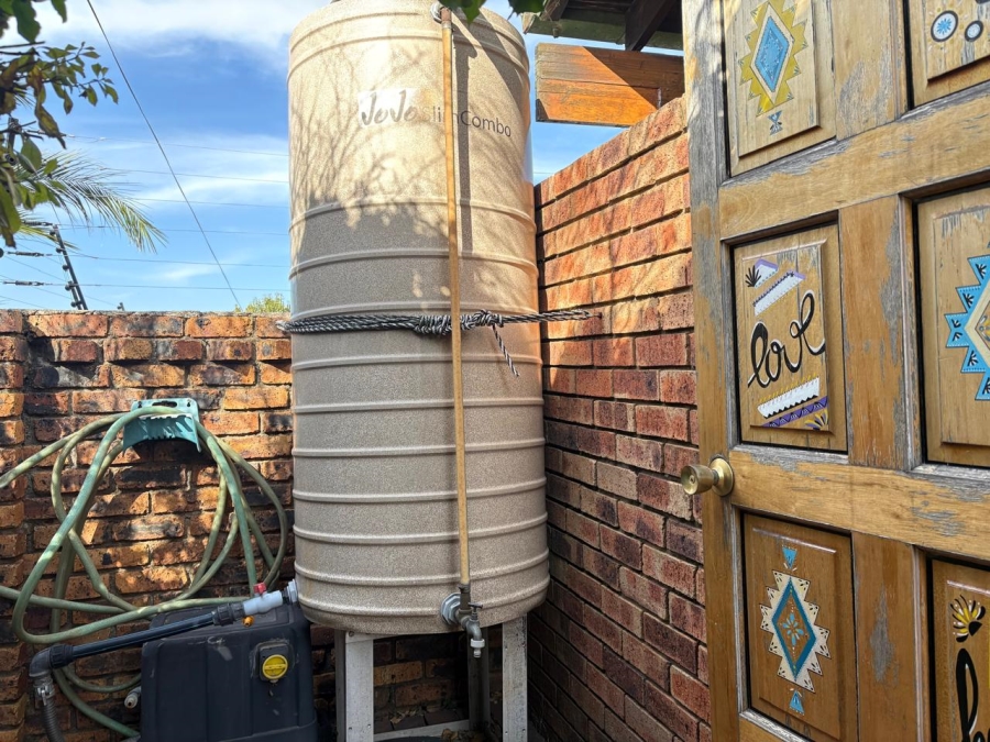 5 Bedroom Property for Sale in Glenvista Gauteng
