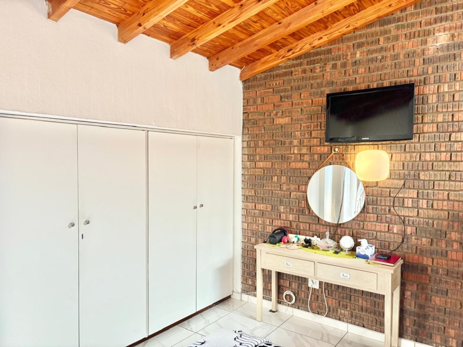 2 Bedroom Property for Sale in The Hill Gauteng