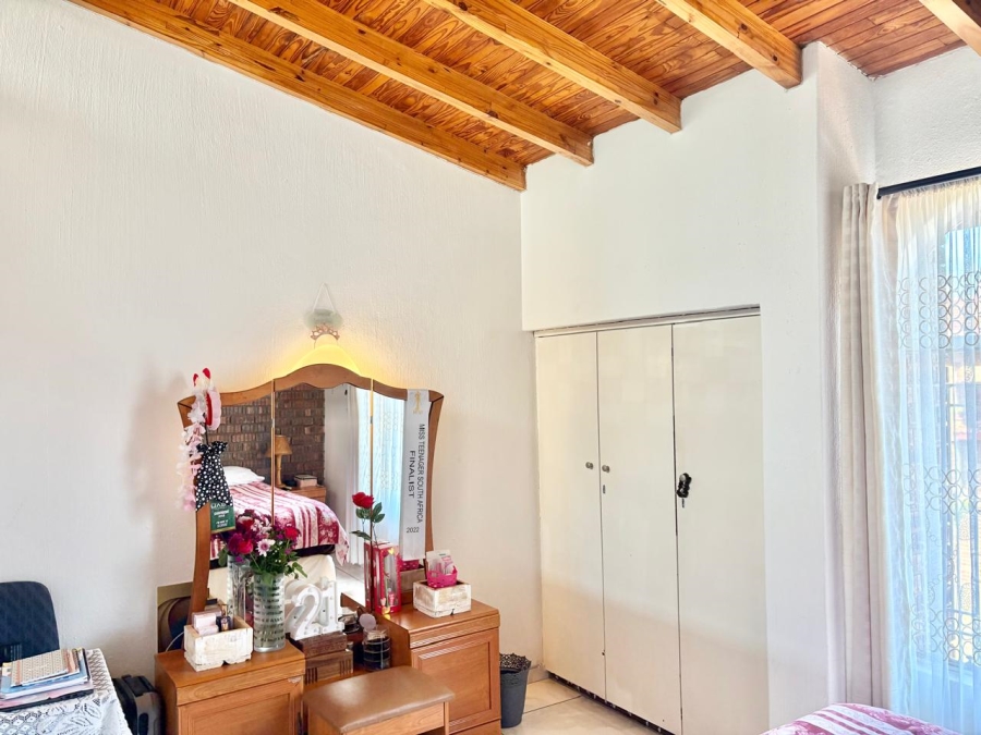 2 Bedroom Property for Sale in The Hill Gauteng