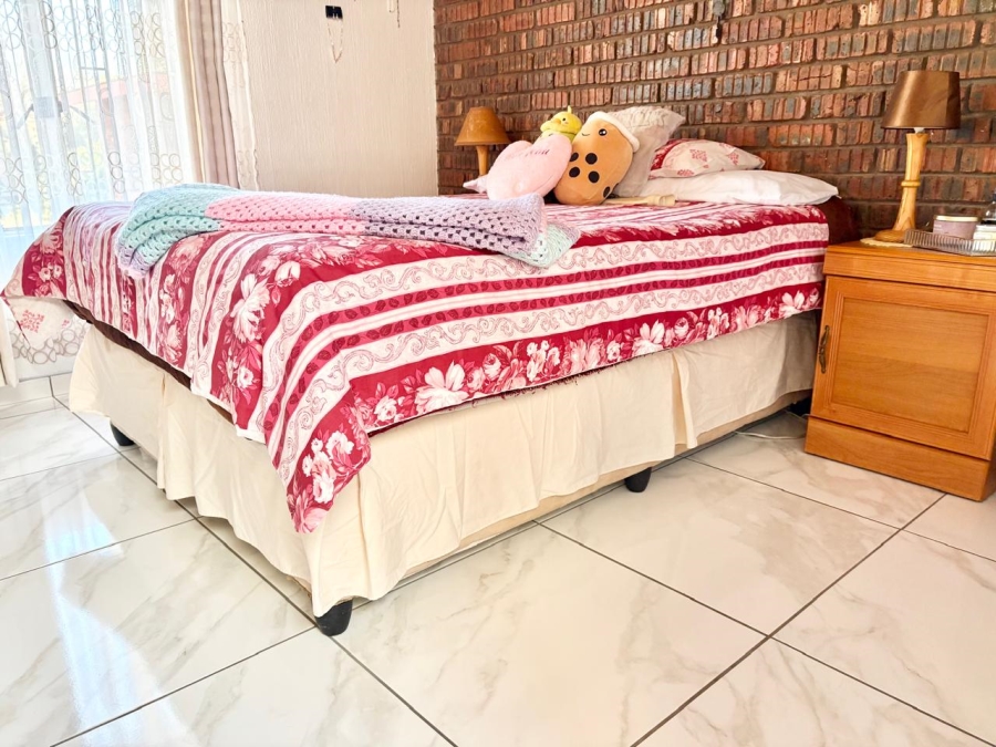 2 Bedroom Property for Sale in The Hill Gauteng