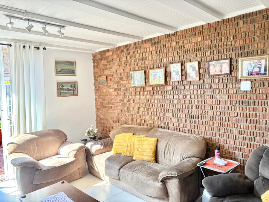 2 Bedroom Property for Sale in The Hill Gauteng