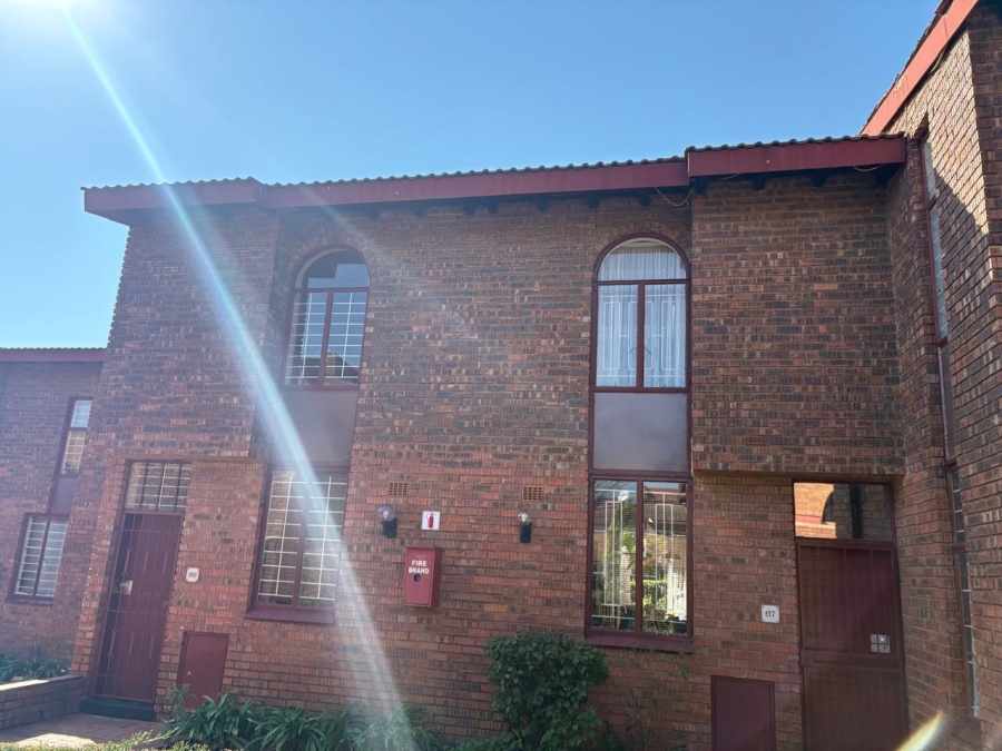 2 Bedroom Property for Sale in The Hill Gauteng