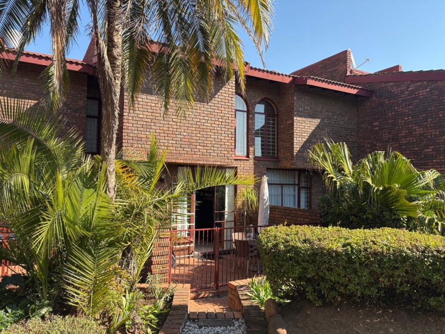 2 Bedroom Property for Sale in The Hill Gauteng