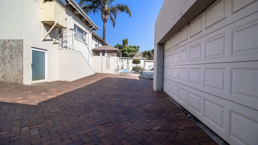 3 Bedroom Property for Sale in Linmeyer Gauteng