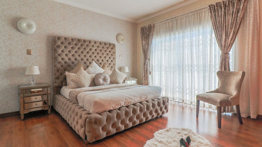 3 Bedroom Property for Sale in Linmeyer Gauteng