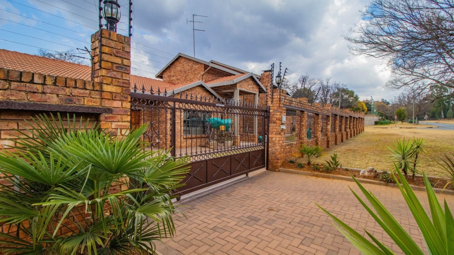3 Bedroom Property for Sale in Rynfield Gauteng