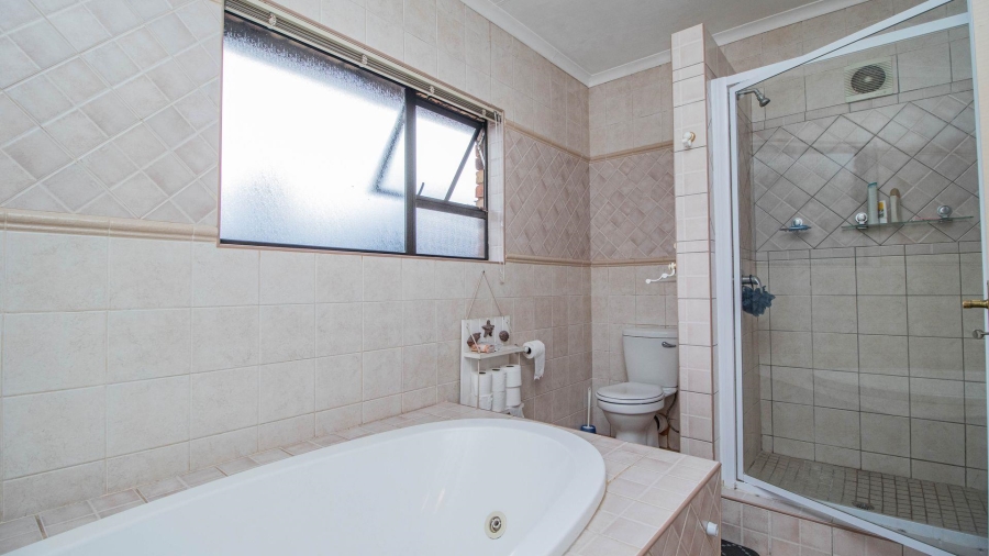 3 Bedroom Property for Sale in Rynfield Gauteng