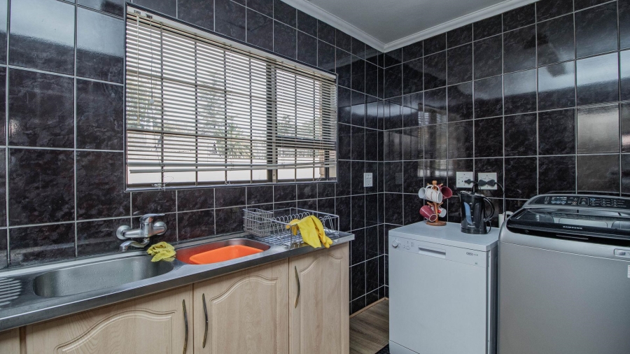 3 Bedroom Property for Sale in Rynfield Gauteng