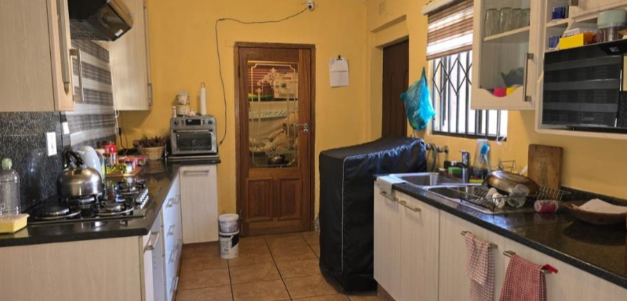 3 Bedroom Property for Sale in Brackendowns Gauteng