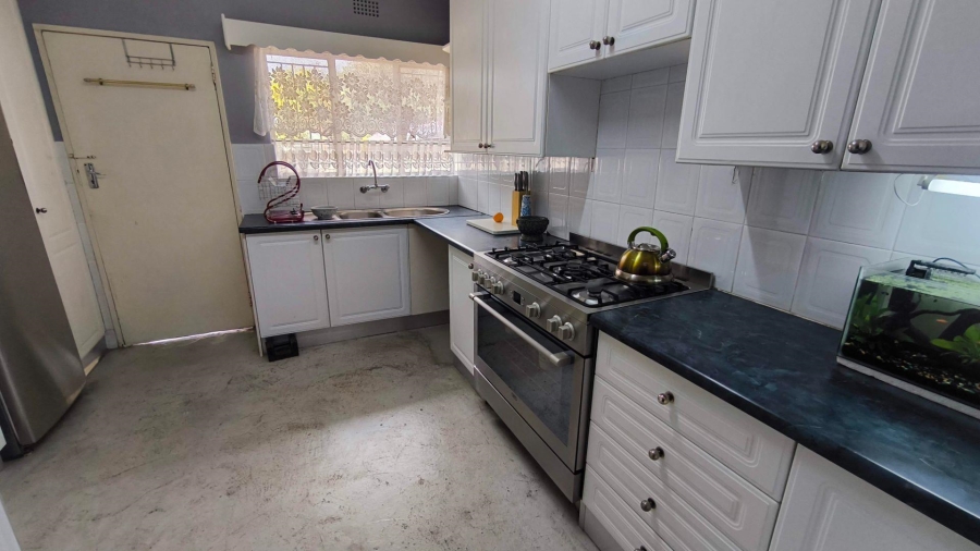 3 Bedroom Property for Sale in Brackendowns Gauteng