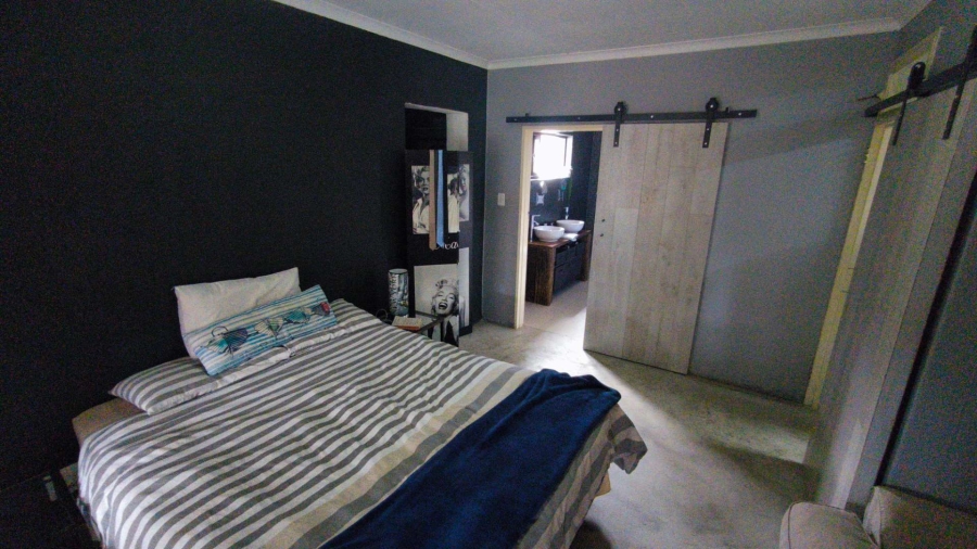 3 Bedroom Property for Sale in Brackendowns Gauteng