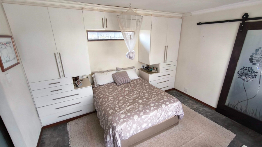 3 Bedroom Property for Sale in Brackendowns Gauteng