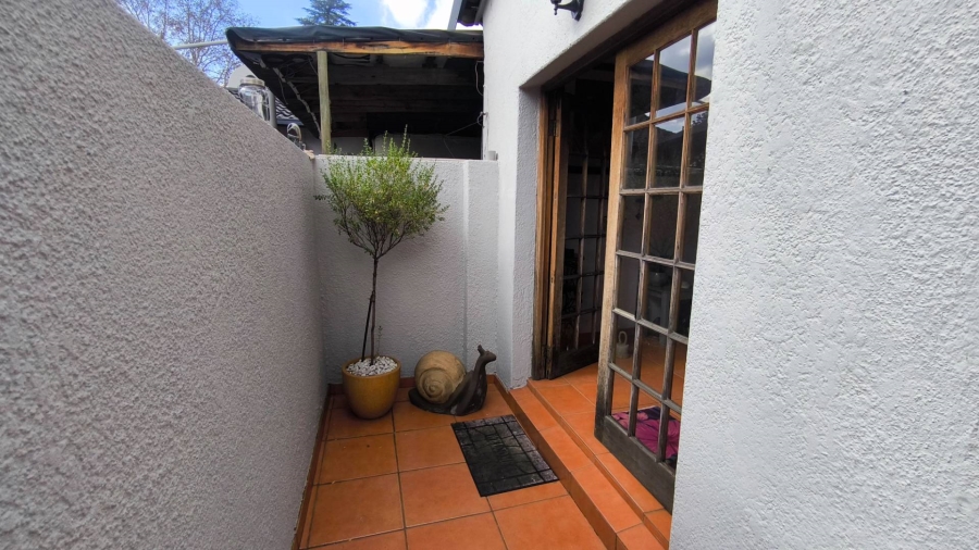 3 Bedroom Property for Sale in Brackendowns Gauteng