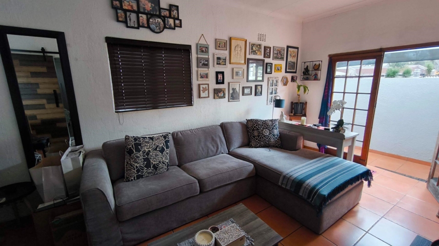 3 Bedroom Property for Sale in Brackendowns Gauteng