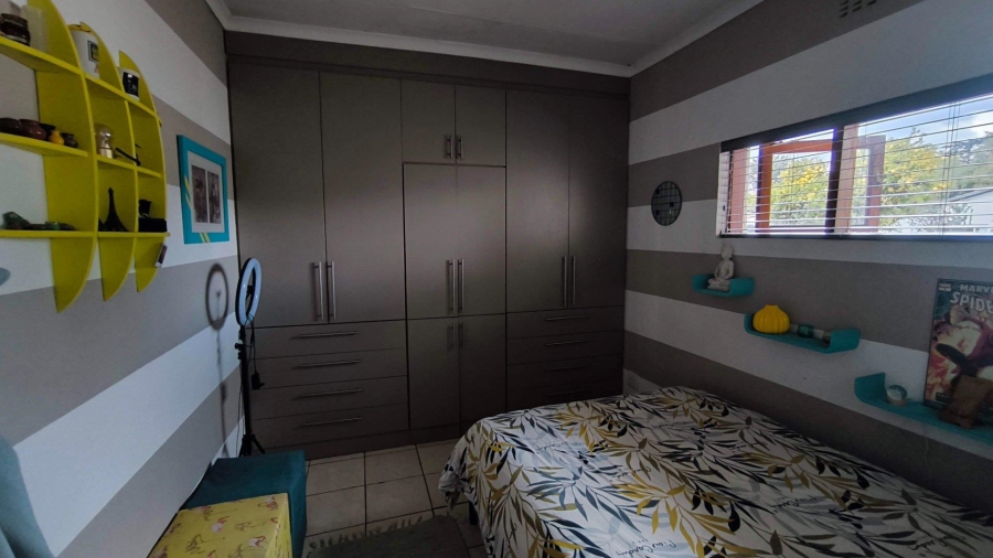 3 Bedroom Property for Sale in Brackendowns Gauteng