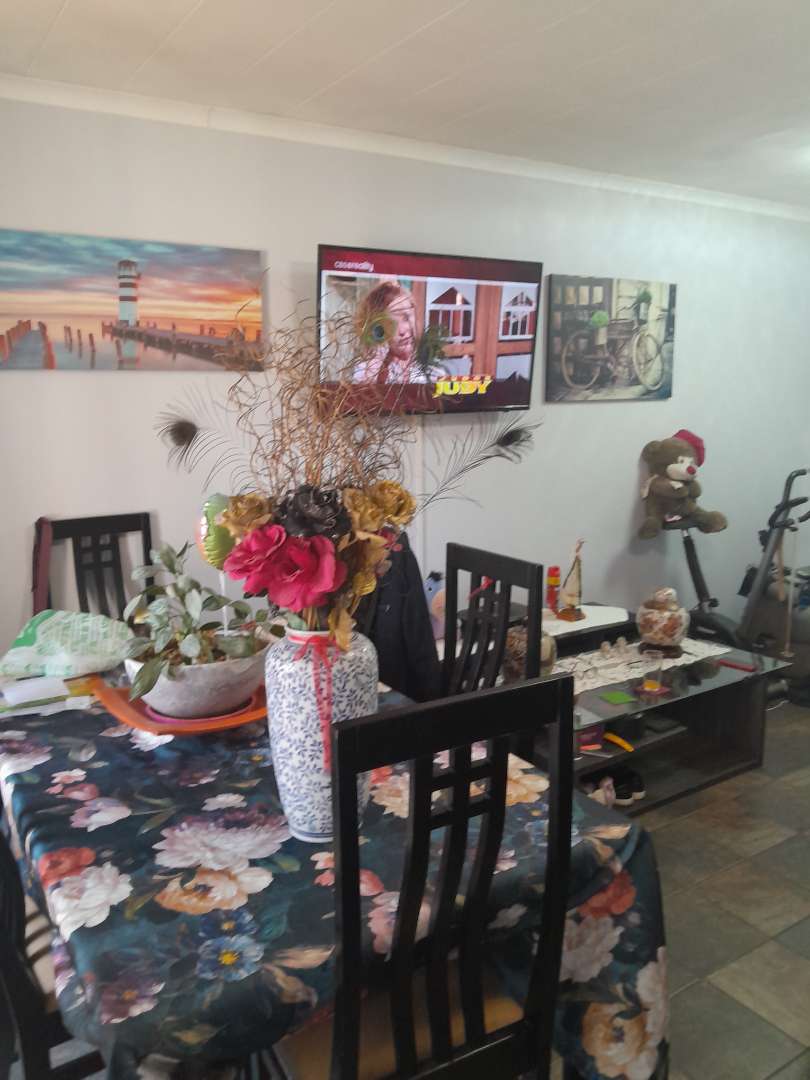 2 Bedroom Property for Sale in South Crest Gauteng