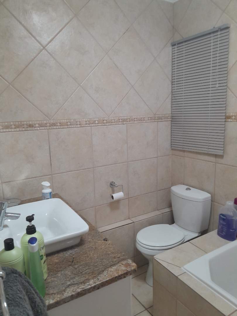 2 Bedroom Property for Sale in South Crest Gauteng