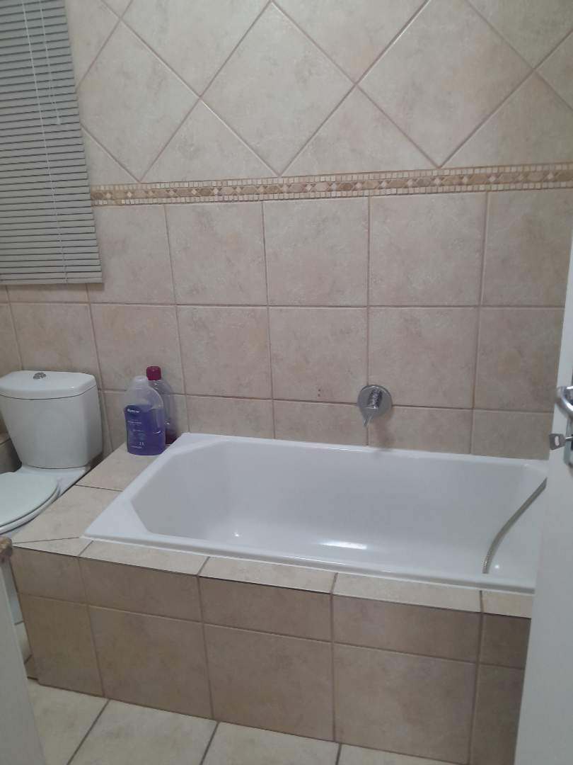 2 Bedroom Property for Sale in South Crest Gauteng