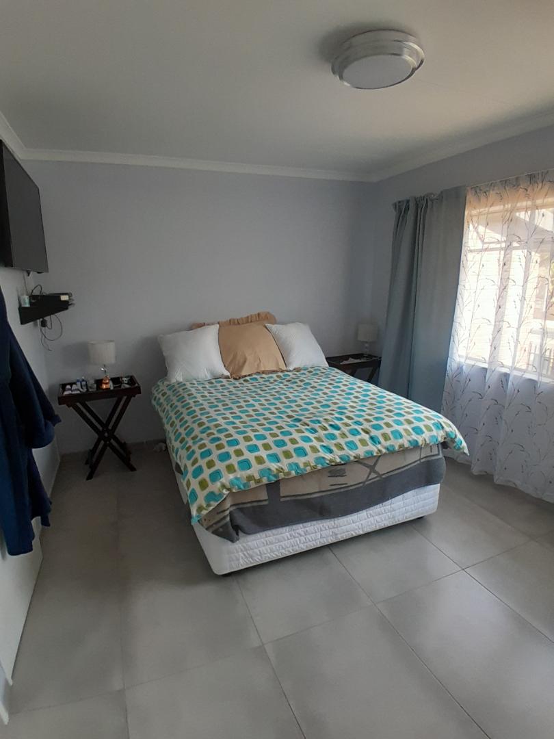 2 Bedroom Property for Sale in South Crest Gauteng