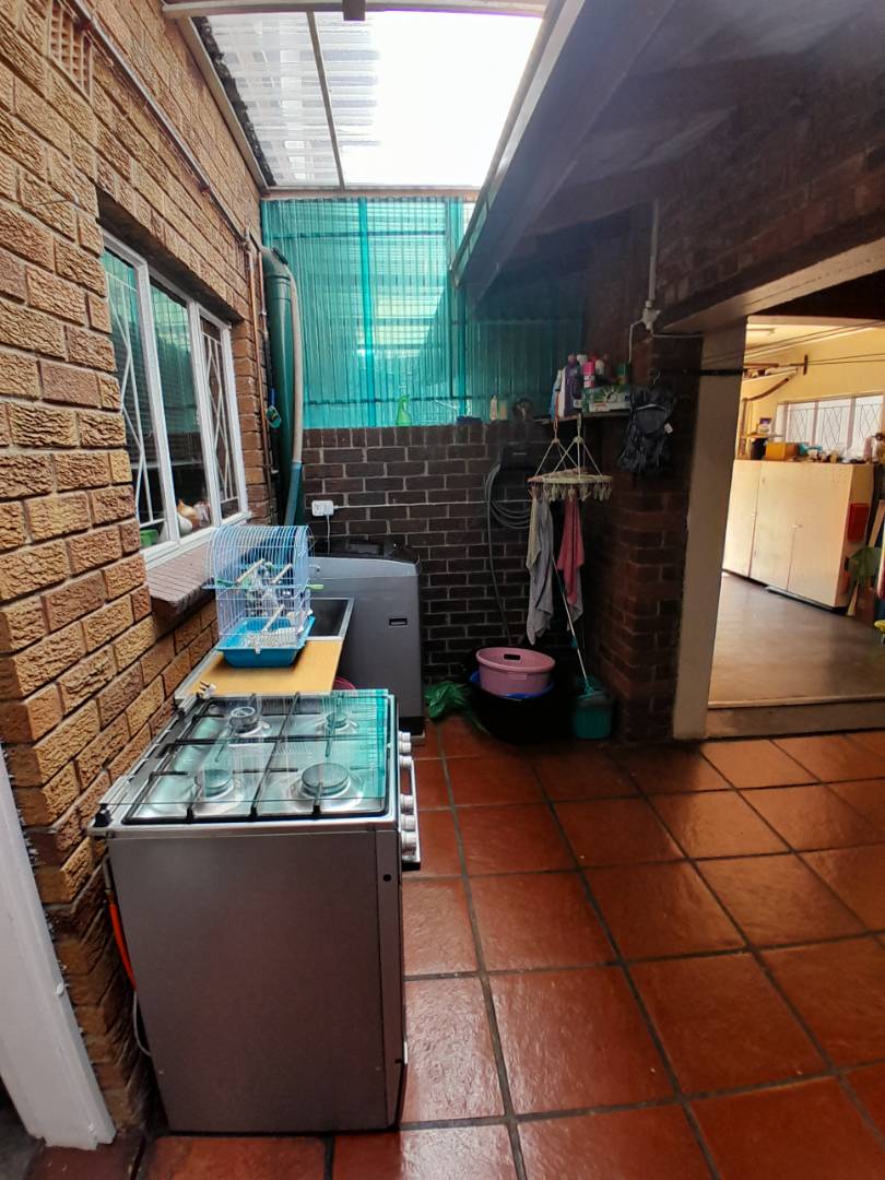 2 Bedroom Property for Sale in South Crest Gauteng