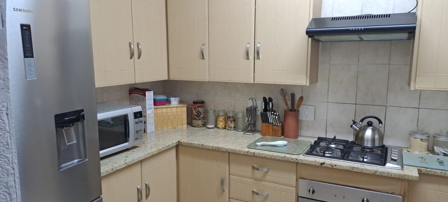 3 Bedroom Property for Sale in Brackenhurst Gauteng