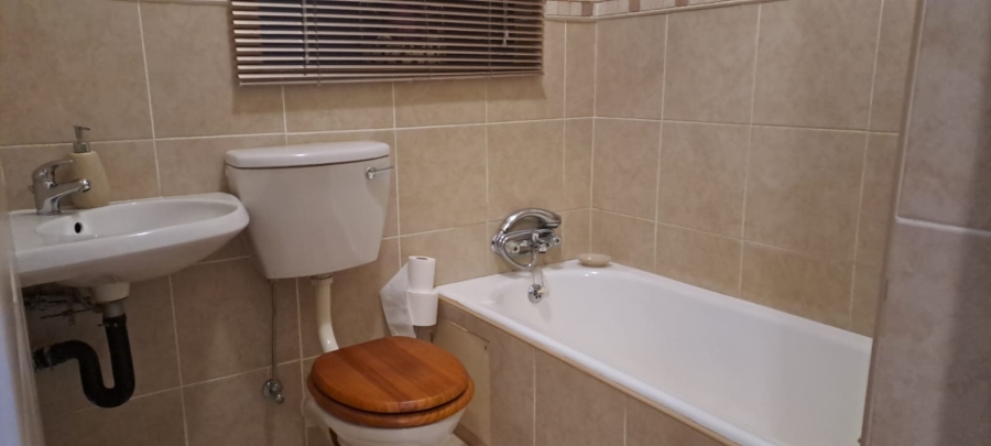 3 Bedroom Property for Sale in Brackenhurst Gauteng