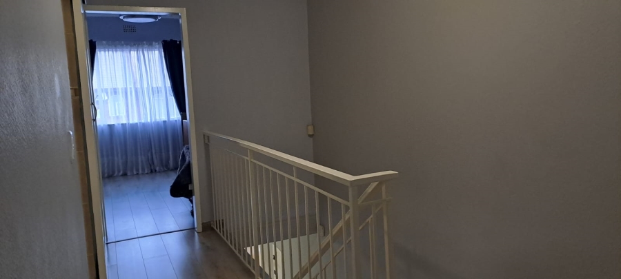 3 Bedroom Property for Sale in Brackenhurst Gauteng