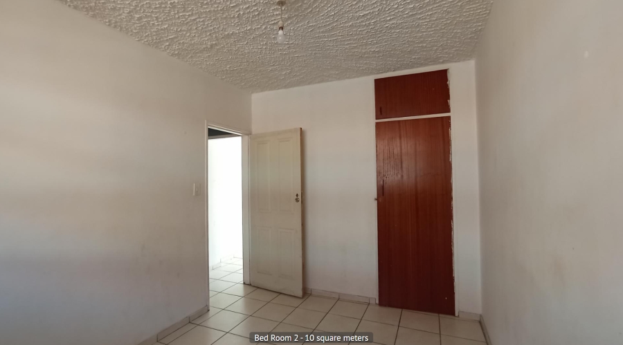 2 Bedroom Property for Sale in Pretoria North Gauteng