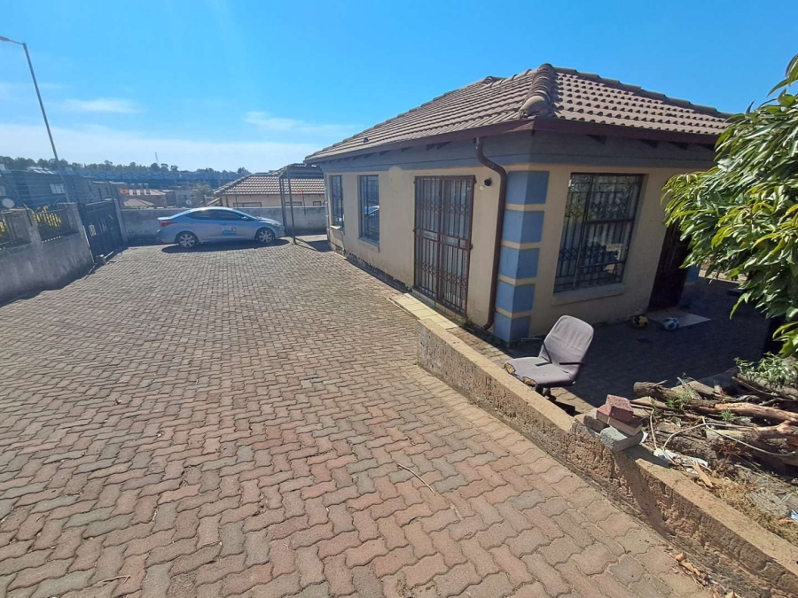 3 Bedroom Property for Sale in Olievenhoutbosch Gauteng