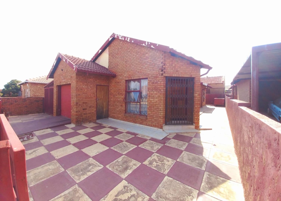3 Bedroom Property for Sale in Soshanguve WW Gauteng