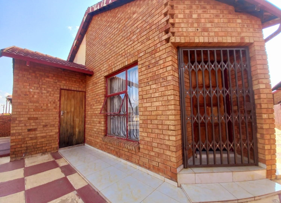 3 Bedroom Property for Sale in Soshanguve WW Gauteng