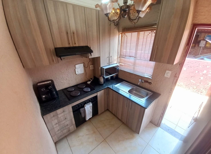 3 Bedroom Property for Sale in Soshanguve WW Gauteng