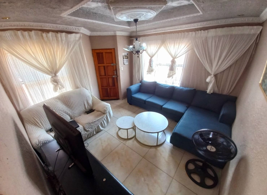 3 Bedroom Property for Sale in Soshanguve WW Gauteng