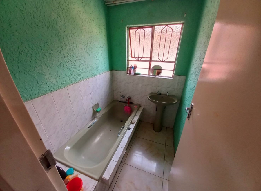 3 Bedroom Property for Sale in Soshanguve WW Gauteng